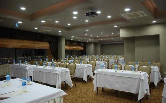 Volley Hotel İzmir