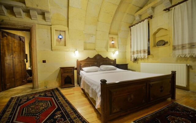 Vineyard Cave Hotel