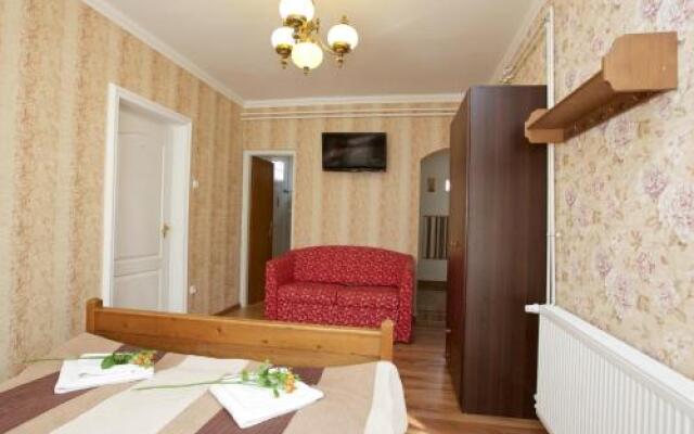 Főnix Apartman