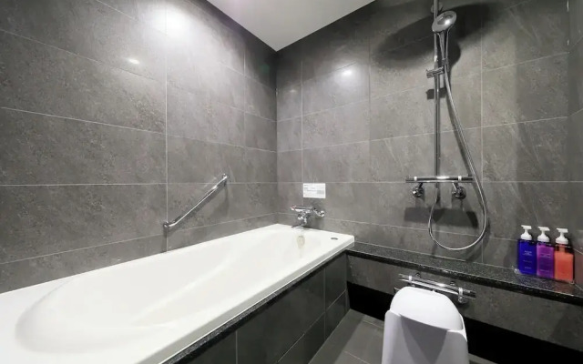 Отель Richmond Hotel Premier Kyoto Shijo