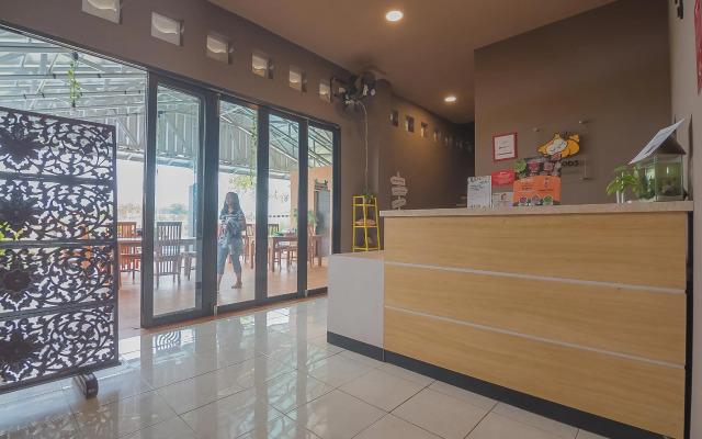 Formerly RedDoorz Hostel @ Grand Pangandaran