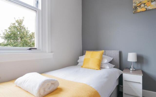 Dalkeith Three Bed Two Bath Apartment