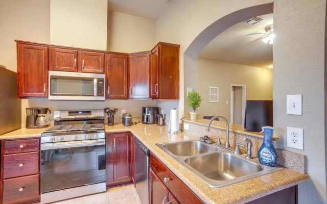 Pet-friendly Texas Retreat w/ Fenced-in Yard!
