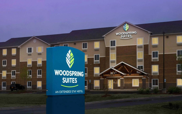 WoodSpring Suites Chicago Darien