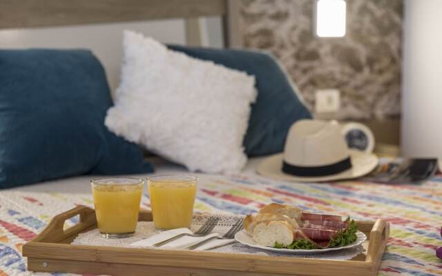 307 Bright Apartment, Sea View, WiFi, Air Conditioning