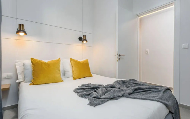 Penelope's Charming 2-BR Apt in Athens