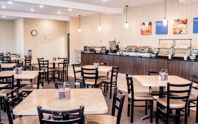 Comfort Inn & Suites