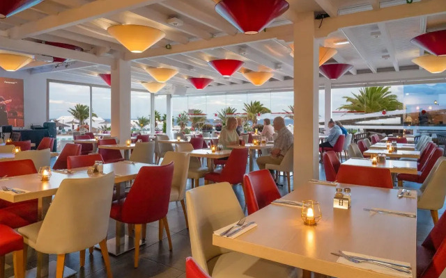 Aparthotel ILUNION Costa Sal Lanzarote