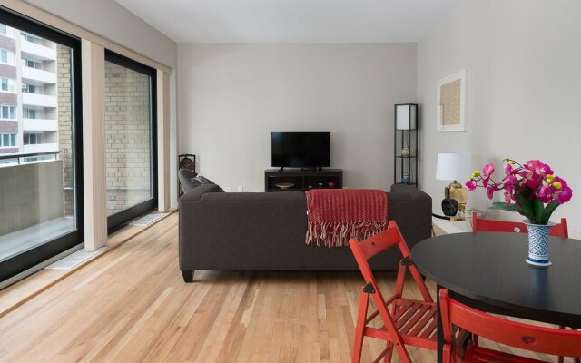 Lovely 2br in Downtown Mtl by Sonder