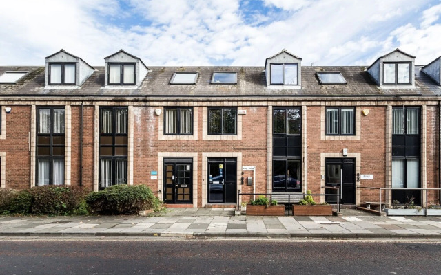 Short Stays Away 198