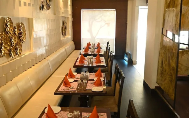 Hotel Regency Square