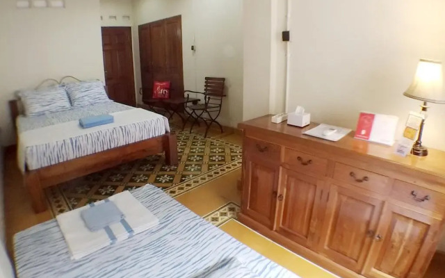 Omah Pitoe Guest House