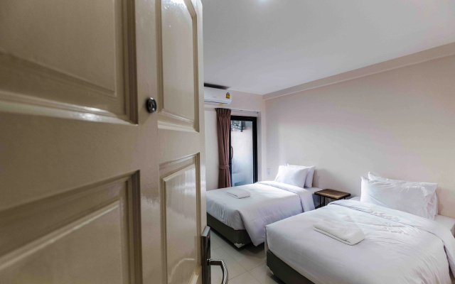 Don Muang Hotel – Guest Rooms – Bangkok