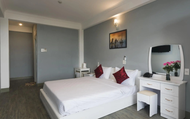 Montana Hotel – Guest Rooms – Nha Trang