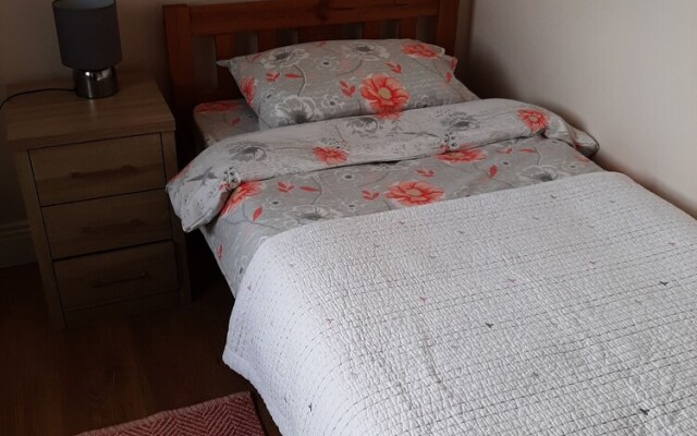 Beautiful Country Cottage Sleeps 3