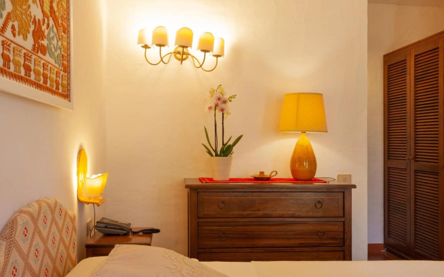 Nora Club Hotel