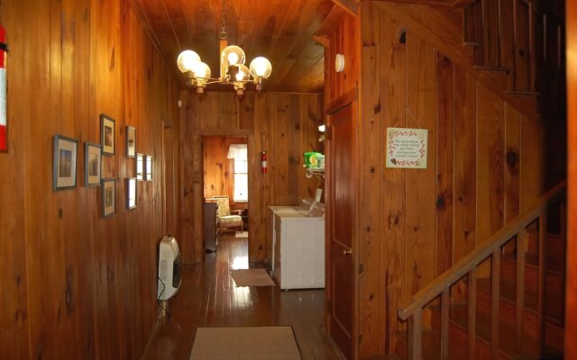 Creech House - 4 Br Home