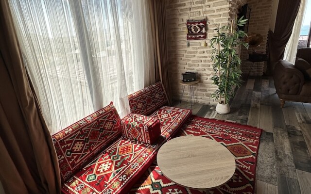 Yeşilsu taş konağı