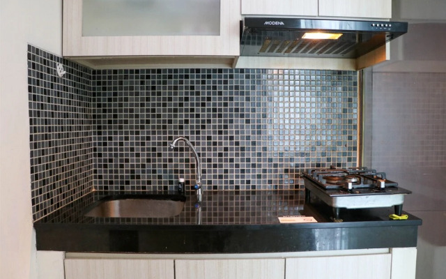 Comfort Studio At Sky Terrace Apartment