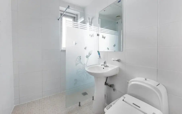 Yangyang Haettuneonchangmoon Pension