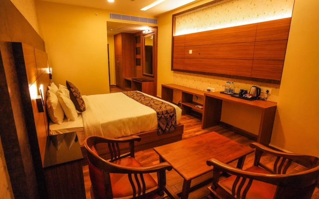 V Five Hotel