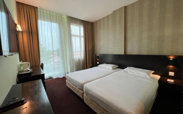 SSL Traders Hotel
