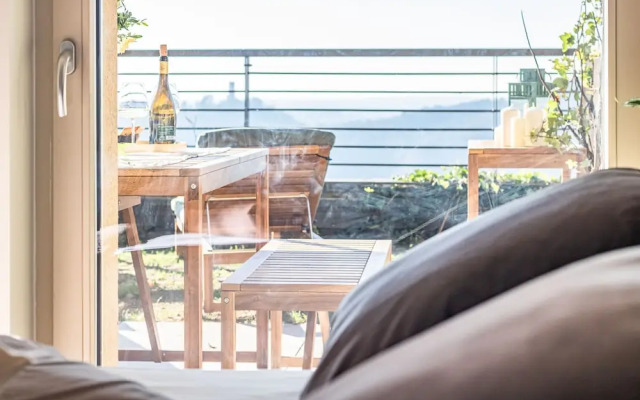Aurora Apartment in Como