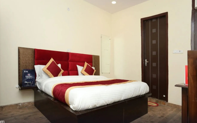 Hotel Royal India By OYO Rooms