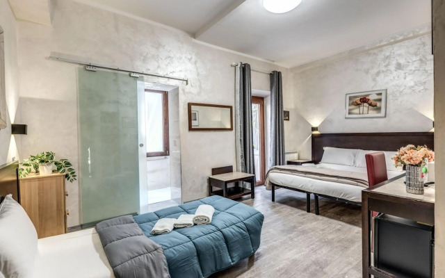 Hotel Family House