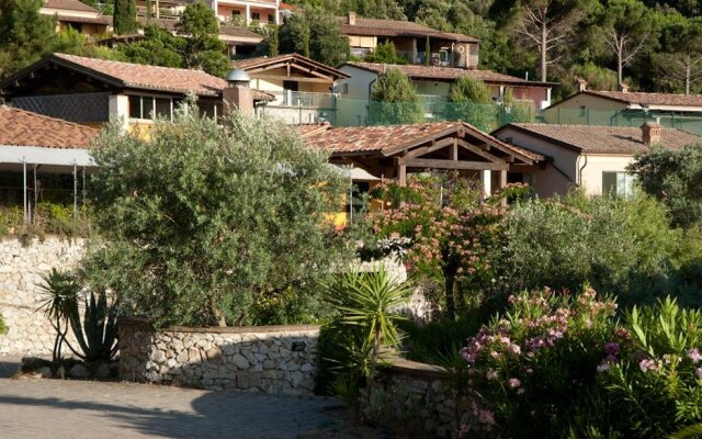 Locanda del Borgo B&B Helios Relais