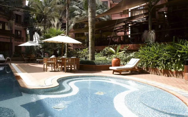 Cysuites Apartment Hotel