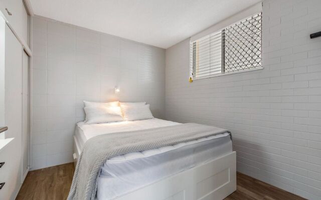 Sea-Hi Beachside Apartment