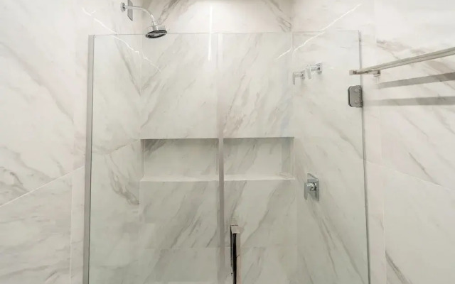 The Spot One By Xtay