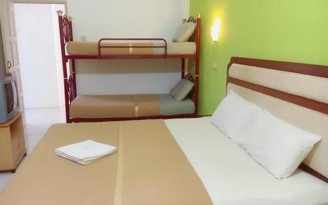 Lumut Guesthouse Apartment Hotel
