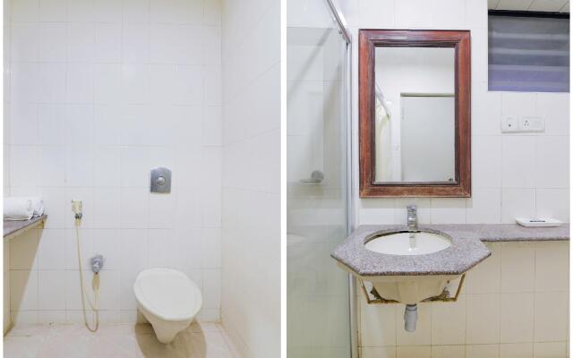 OYO 33367 Hotel Saroj Krishna