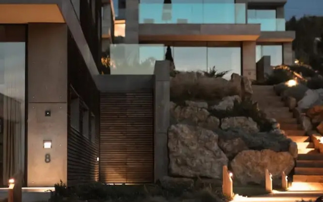 oceanHUTS Adults Only