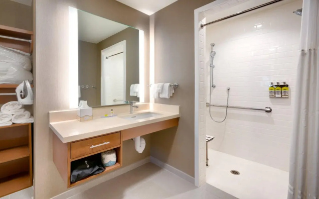Staybridge Suites Gainesville I-75 by IHG