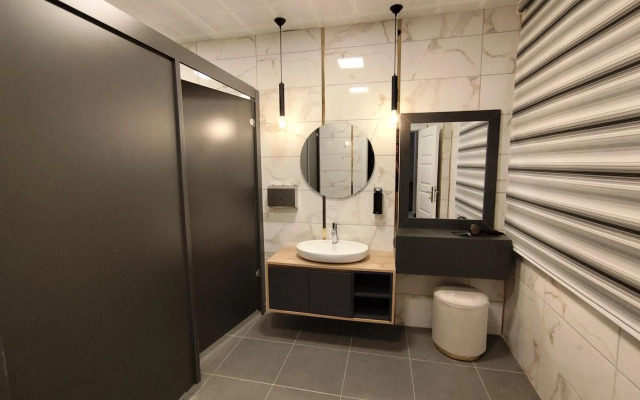 Sav-ir Suit Otel