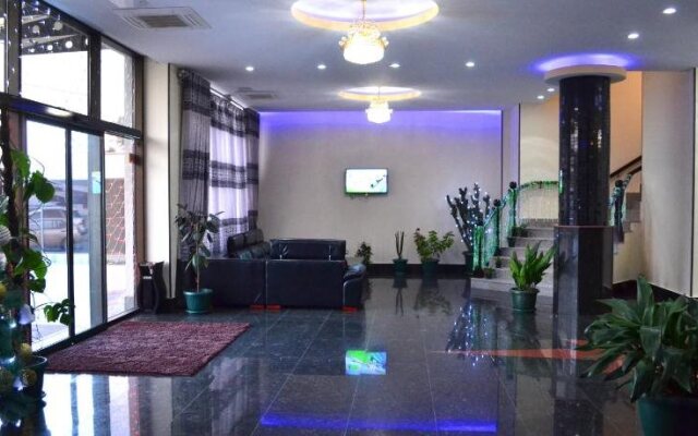 Hotel Patrioti