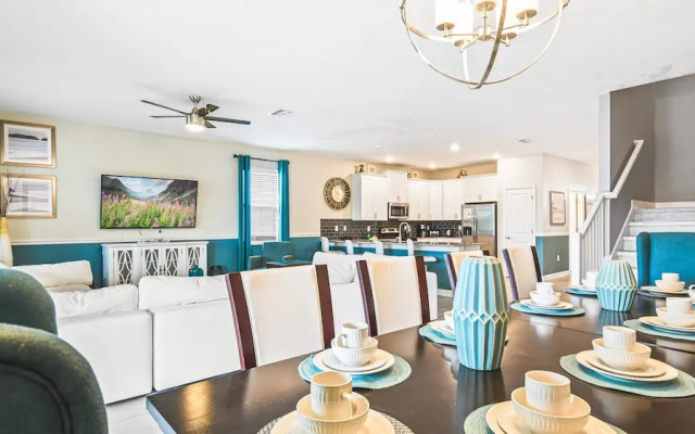 Elegant Home With Resort Amenities, Gameroom