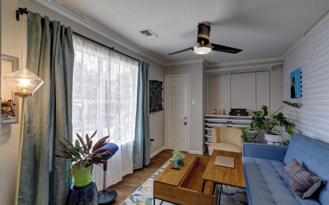 Spring Branch Haven - Cozy 3BR Oasis, Pet Friendly