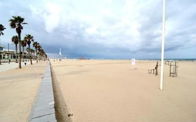 Valencia Beach Apartment Gardens