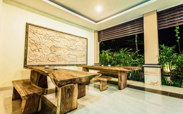 Lucky's Guest House