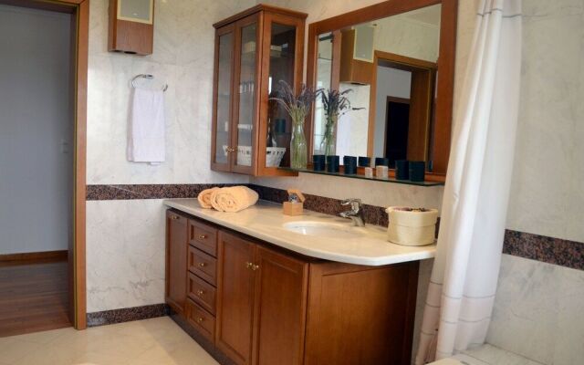 Olive Mansion Suites