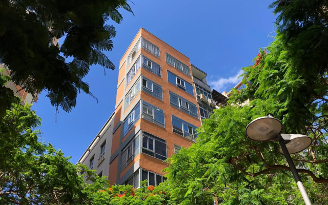 Santa Cruz Luxury Low-Cost Apartment with Terrace & Views