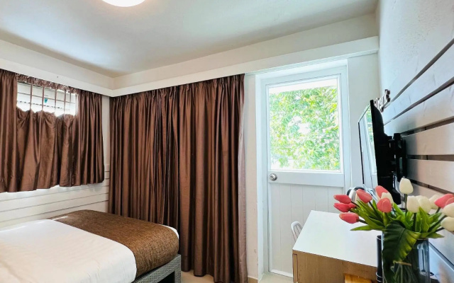 Bayshore Inn – Guest Rooms – Islands District