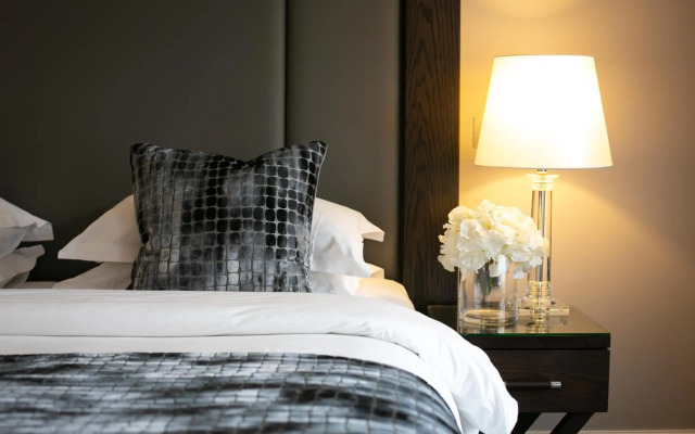 One Warwick Park Hotel
