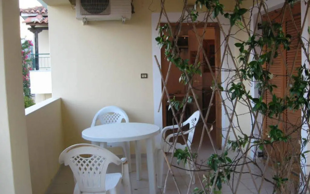Niki Apartments