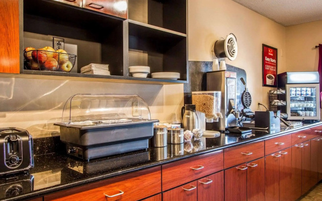 Econo Lodge Freeport - Brunswick Area