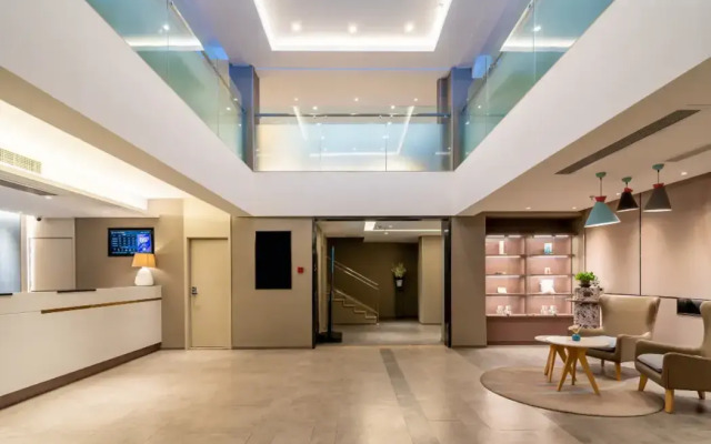 Homeinn · neo (Xiamen Railway Station Wànxiàngchéng)